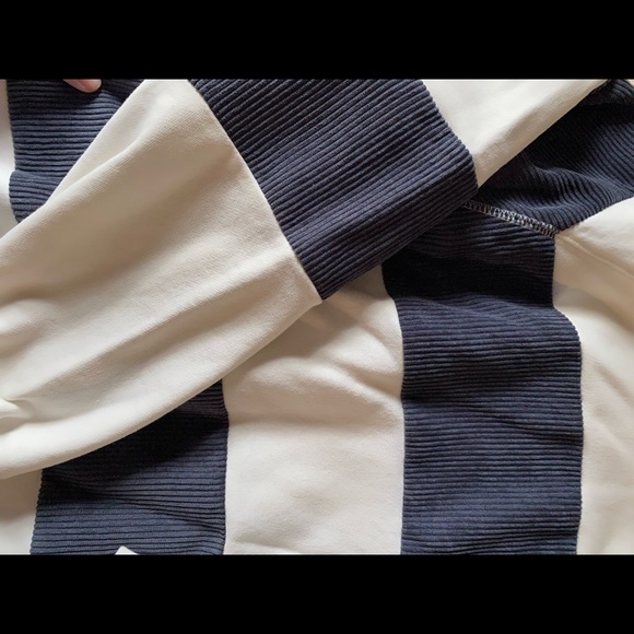 Boutique Cord Striped oversized Sweatshirt - Picture 7 of 7